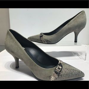 Baldan 🇮🇹mid heel taupe suede with studs